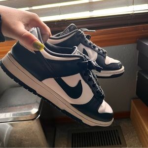 Mens 8-Womens 9.5 Nike Dunks